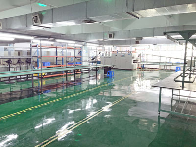 智多多智能燈具研發車間